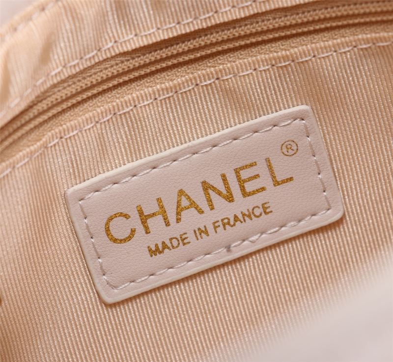 Chanel 19 Bags